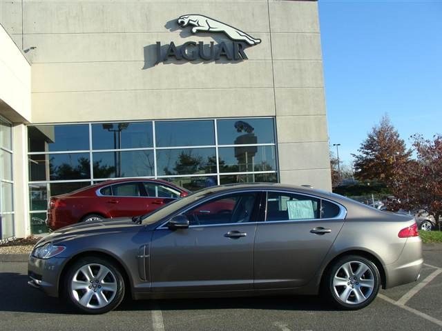 JAGUAR XF 2010 photo 1