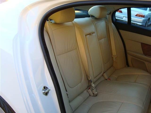 JAGUAR XF 2010 photo 5