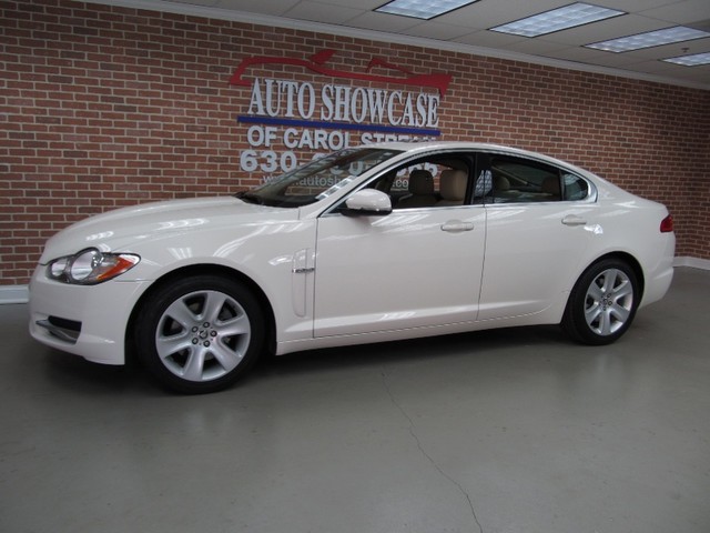 JAGUAR XF 2010 photo 2