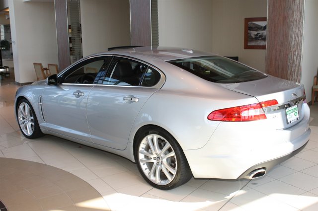 JAGUAR XF 2010 photo 5