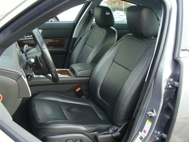 JAGUAR XF 2010 photo 4