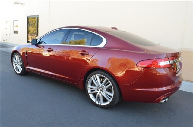 JAGUAR XF 2010 photo 4