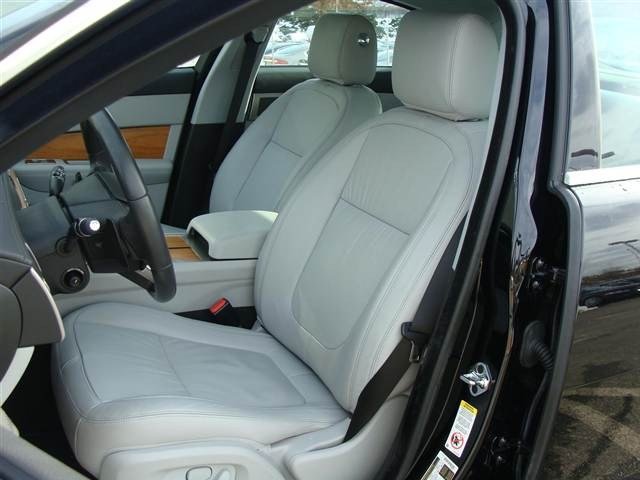 JAGUAR XF 2010 photo 4