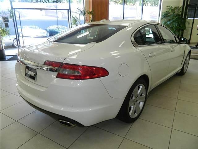 JAGUAR XF 2010 photo 4