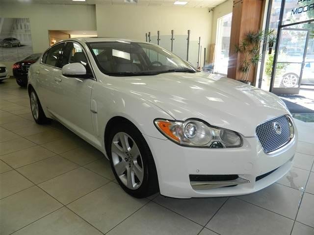 JAGUAR XF 2010 photo 3