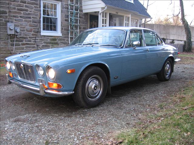 JAGUAR XJ6 1972 photo 2