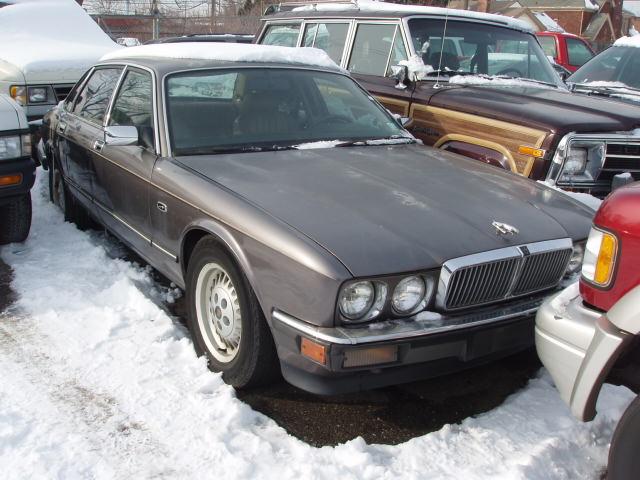 JAGUAR XJ6 Base Sedan