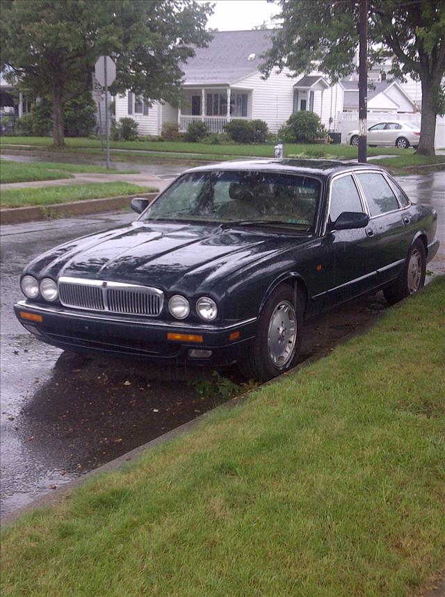 JAGUAR XJ6 4x4 KING Ranch Sedan
