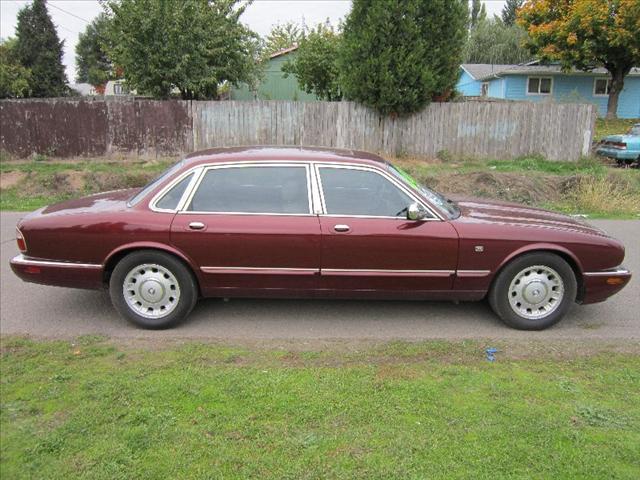JAGUAR XJ8 1998 photo 3