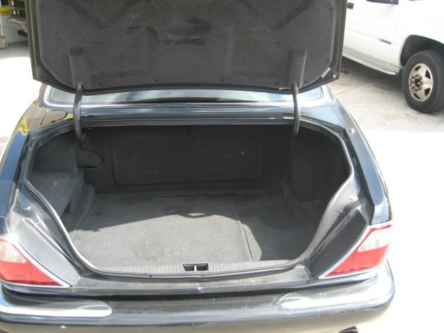 JAGUAR XJ8 1998 photo 4