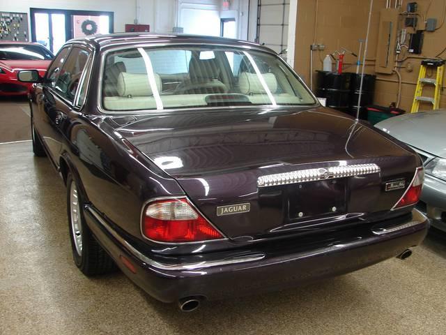 JAGUAR XJ8 1998 photo 3
