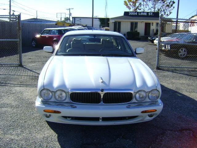 JAGUAR XJ8 1998 photo 1