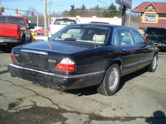 JAGUAR XJ8 1998 photo 2