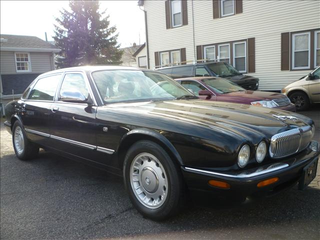 JAGUAR XJ8 Coupe Sedan