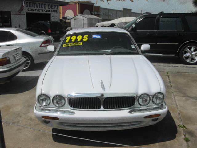 JAGUAR XJ8 1999 photo 1