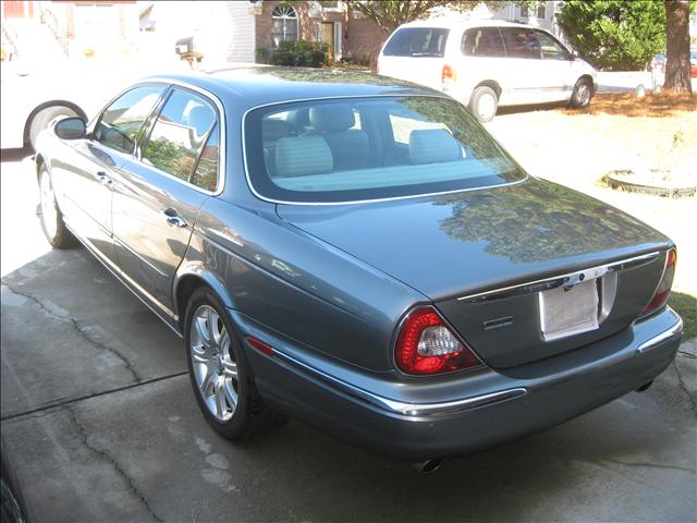 JAGUAR XJ8 2004 photo 1