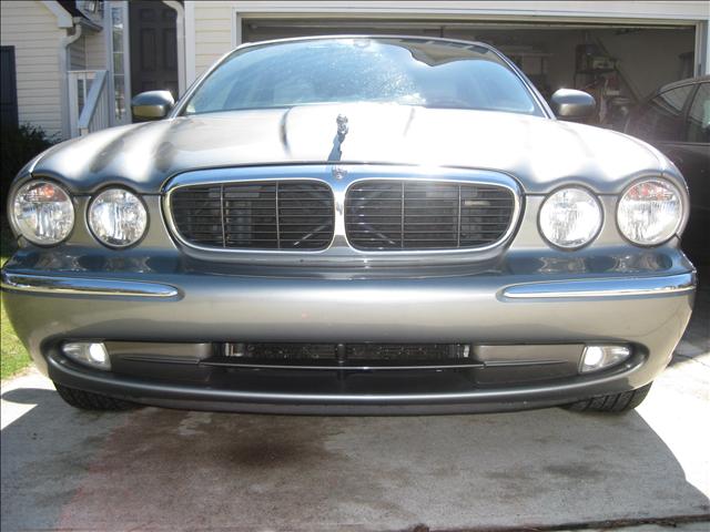 JAGUAR XJ8 2004 photo 2