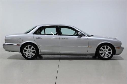 JAGUAR XJ8 2004 photo 1