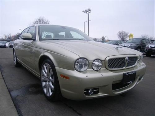 JAGUAR XJ8 2008 photo 1