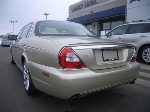 JAGUAR XJ8 2008 photo 3