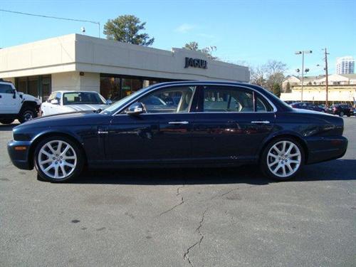 JAGUAR XJ8 2008 photo 1
