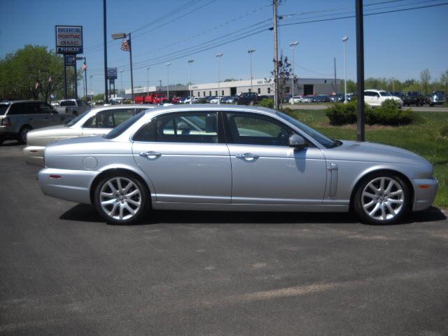 JAGUAR XJ8 2008 photo 1