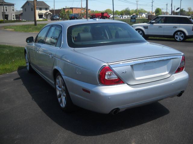 JAGUAR XJ8 2008 photo 2