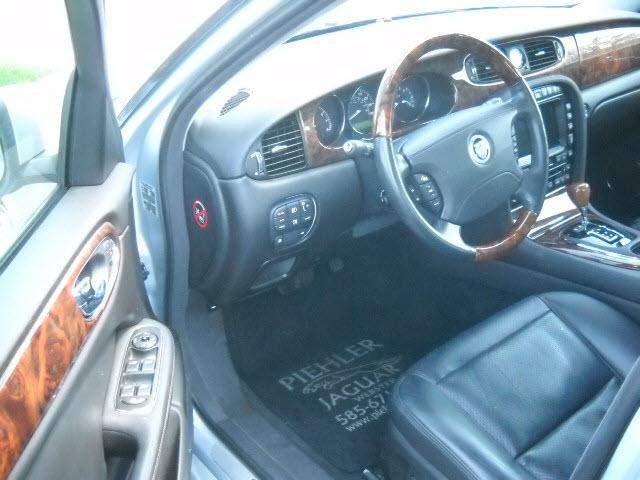 JAGUAR XJ8 2008 photo 3