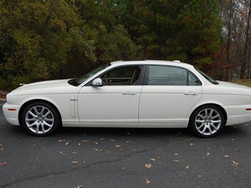 JAGUAR XJ8 2008 photo 2