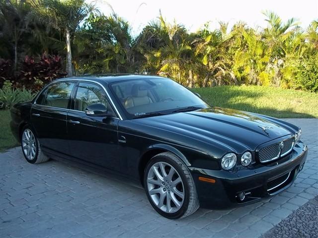 JAGUAR XJ8 2008 photo 2