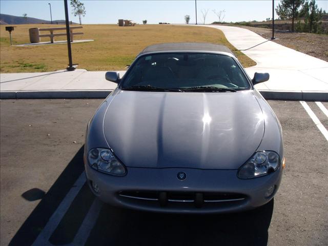JAGUAR XK8 2001 photo 2