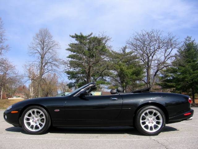 JAGUAR XKR 2002 photo 1