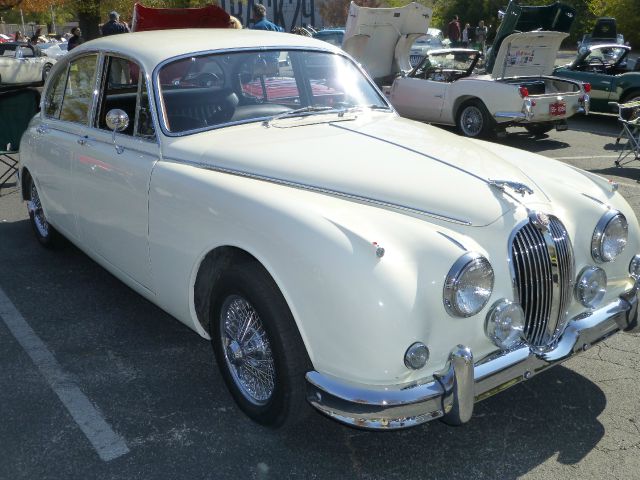 JAGUAR MK 2 1960 photo 2