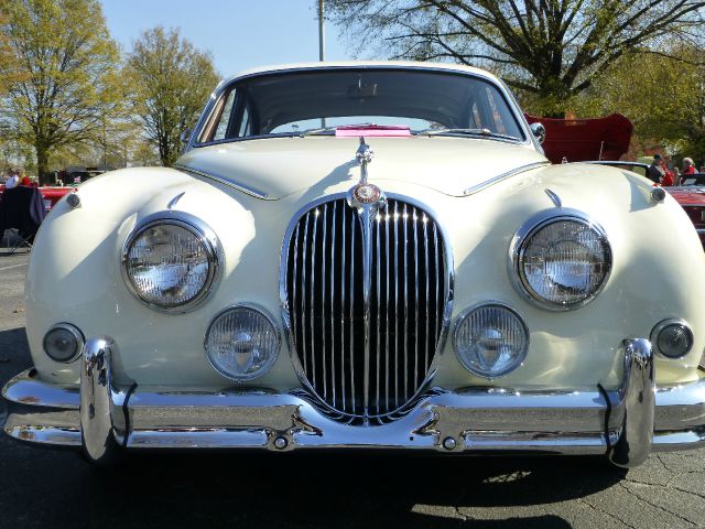 JAGUAR MK 2 1960 photo 3