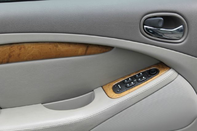 JAGUAR S-Type 2000 photo 2