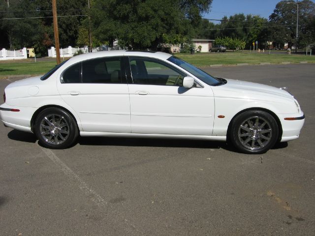 JAGUAR S-Type 2000 photo 1