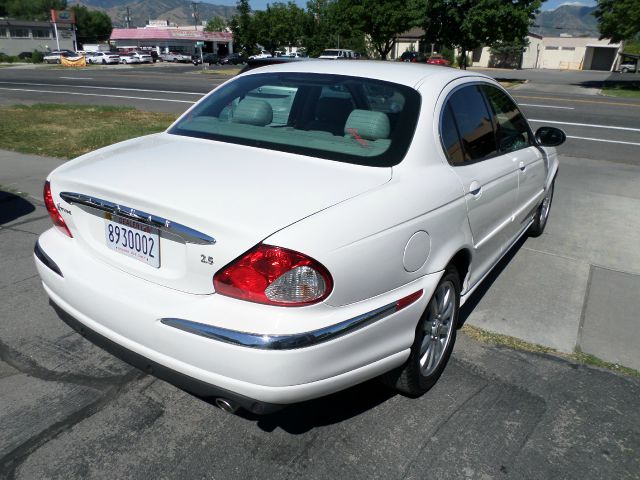 JAGUAR X-Type 2002 photo 2