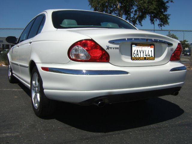 JAGUAR X-Type C230 1.8K Sedan