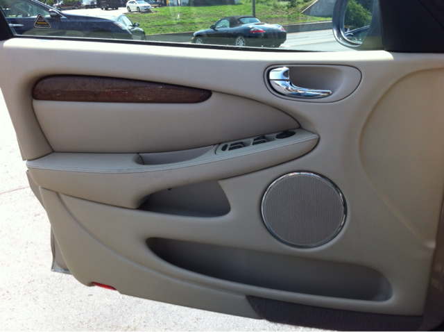 JAGUAR X-Type 2002 photo 20