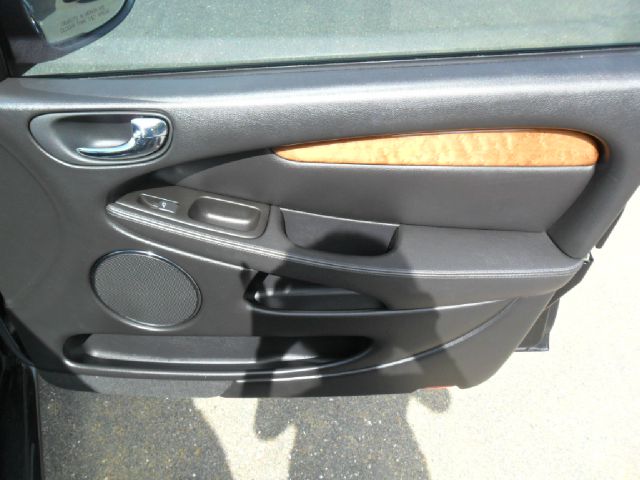 JAGUAR X-Type 2002 photo 18