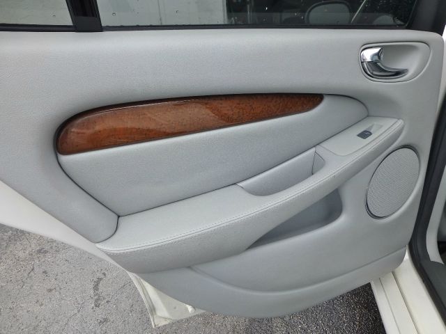 JAGUAR X-Type 2002 photo 17