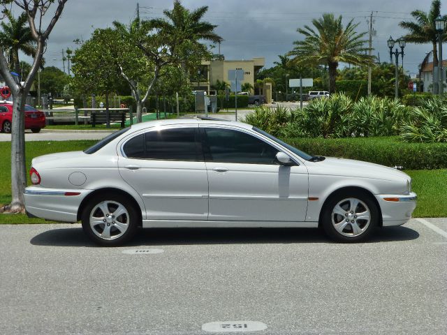 JAGUAR X-Type 2002 photo 2