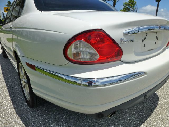 JAGUAR X-Type 2002 photo 28