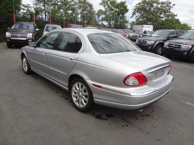 JAGUAR X-Type 2003 photo 12