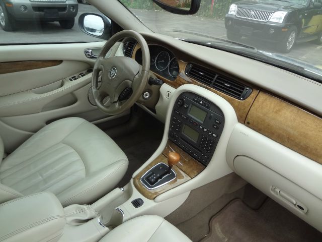 JAGUAR X-Type 2003 photo 8