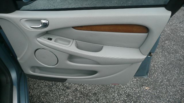 JAGUAR X-Type 2003 photo 12