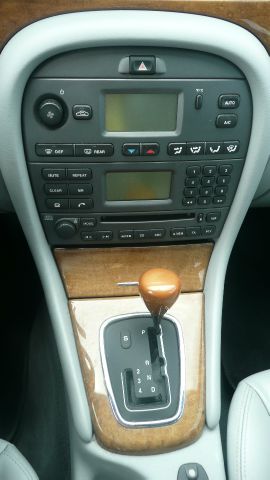 JAGUAR X-Type 2003 photo 3