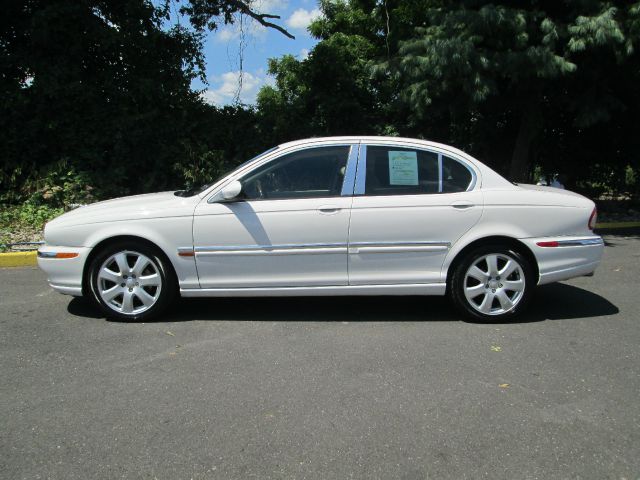 JAGUAR X-Type 2004 photo 2