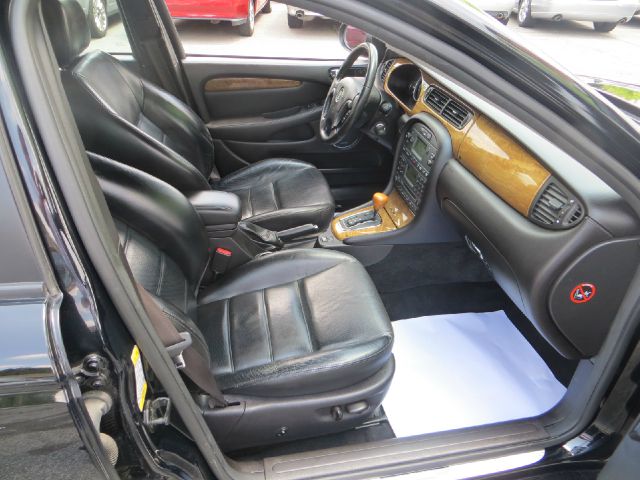 JAGUAR X-Type 2004 photo 6