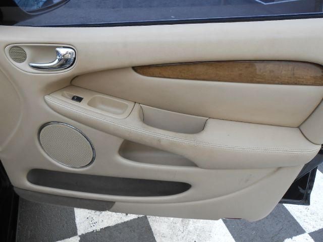 JAGUAR X-Type 2004 photo 10